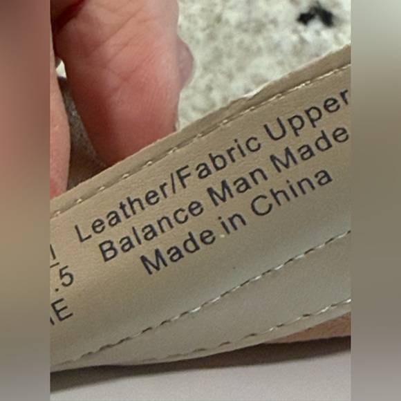 Naturalizer "Darry" Bootie NWT - Picture 13 of 14